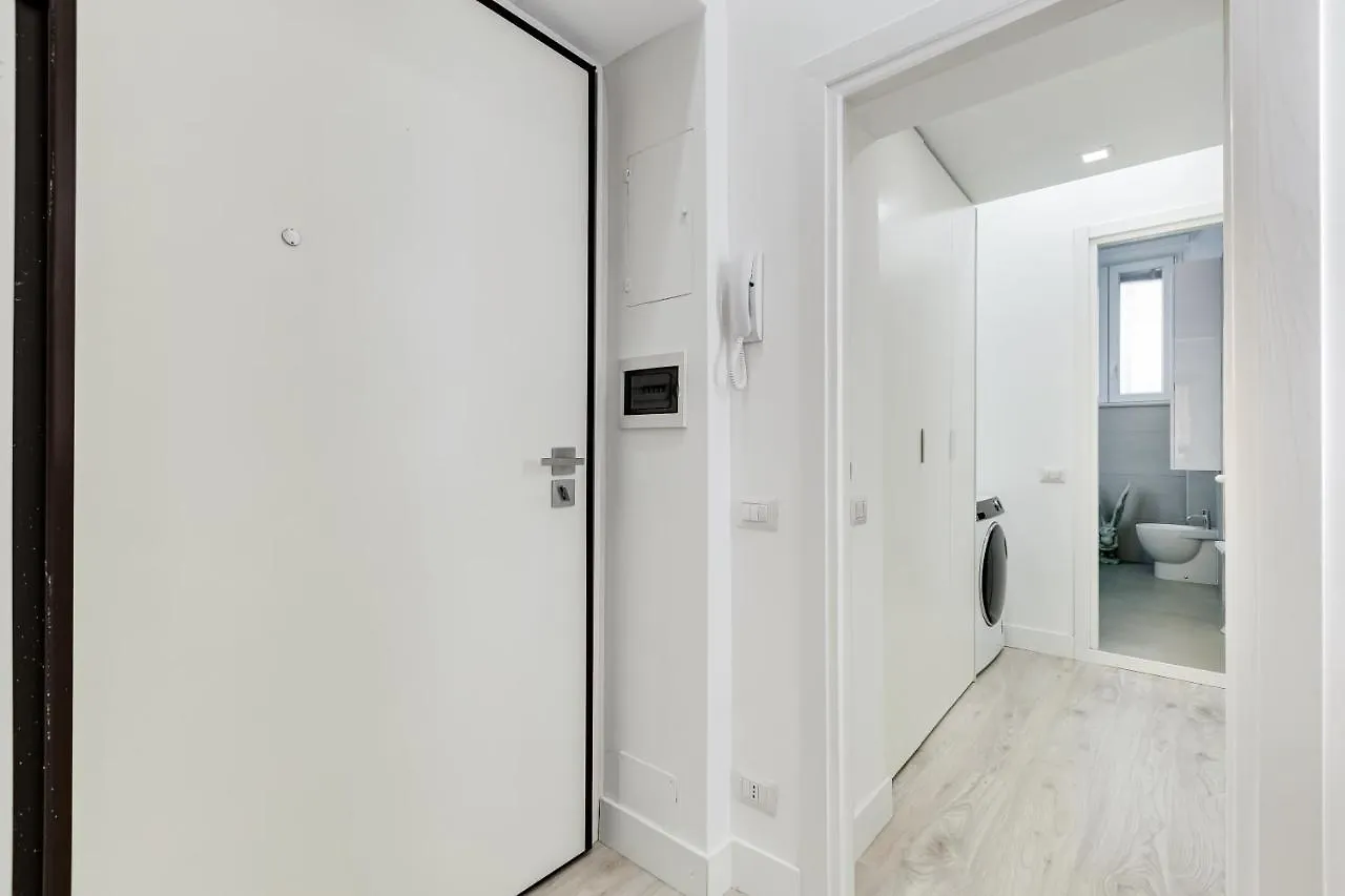 Bmga L The White Crown Apartment In Testaccio Rome Italy