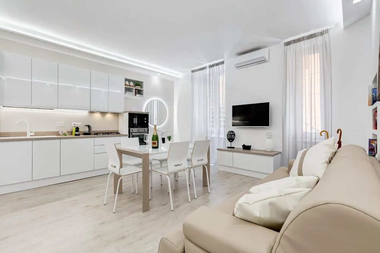 Bmga L The White Crown Apartment In Testaccio Rome Italy