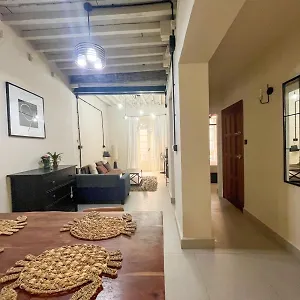https://apartamento-plaza-de-la-merced.1costadelsol.com