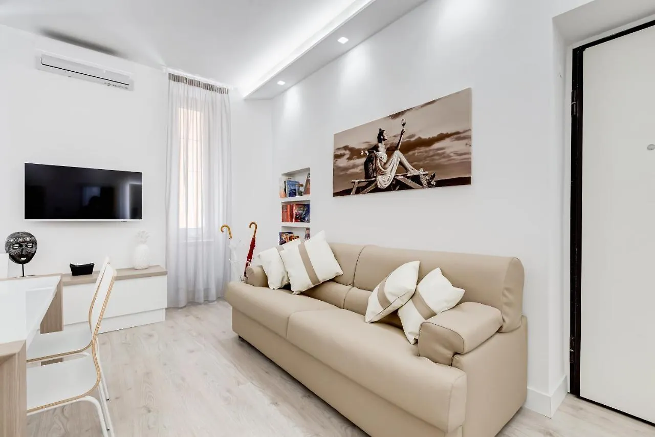 Bmga L The White Crown Apartment In Testaccio Rome Italy