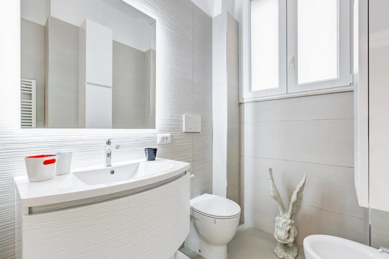 Bmga L The White Crown Apartment In Testaccio Rome