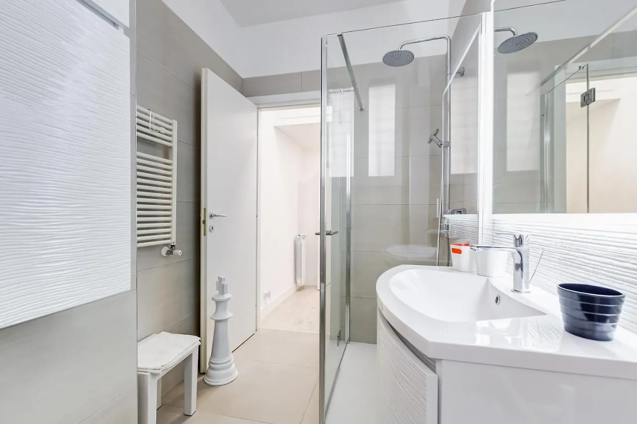 Bmga L The White Crown Apartment In Testaccio Rome 0*,  Italy