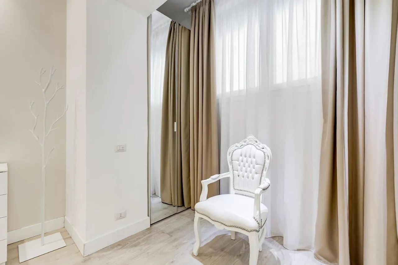 Bmga L The White Crown Apartment In Testaccio Rome