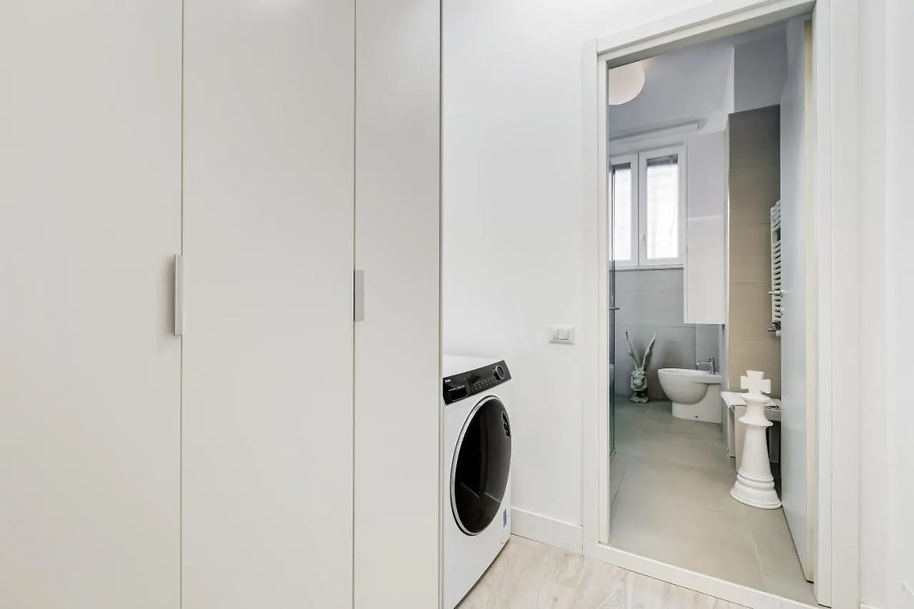 Bmga L The White Crown Apartment In Testaccio Rome