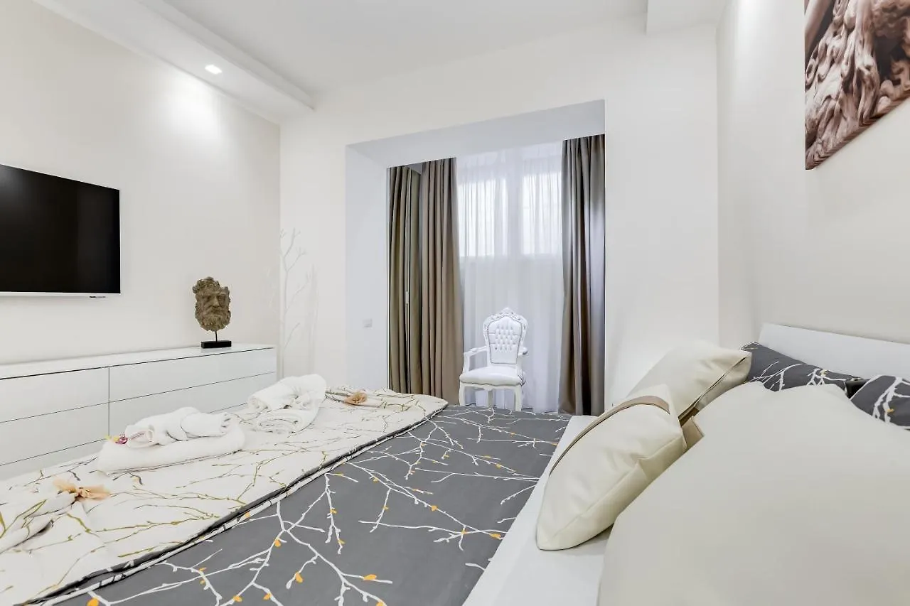 Bmga L The White Crown Apartment In Testaccio Rome