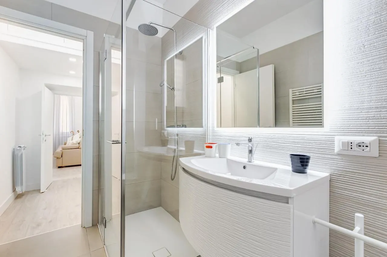 Bmga L The White Crown Apartment In Testaccio Rome Italy