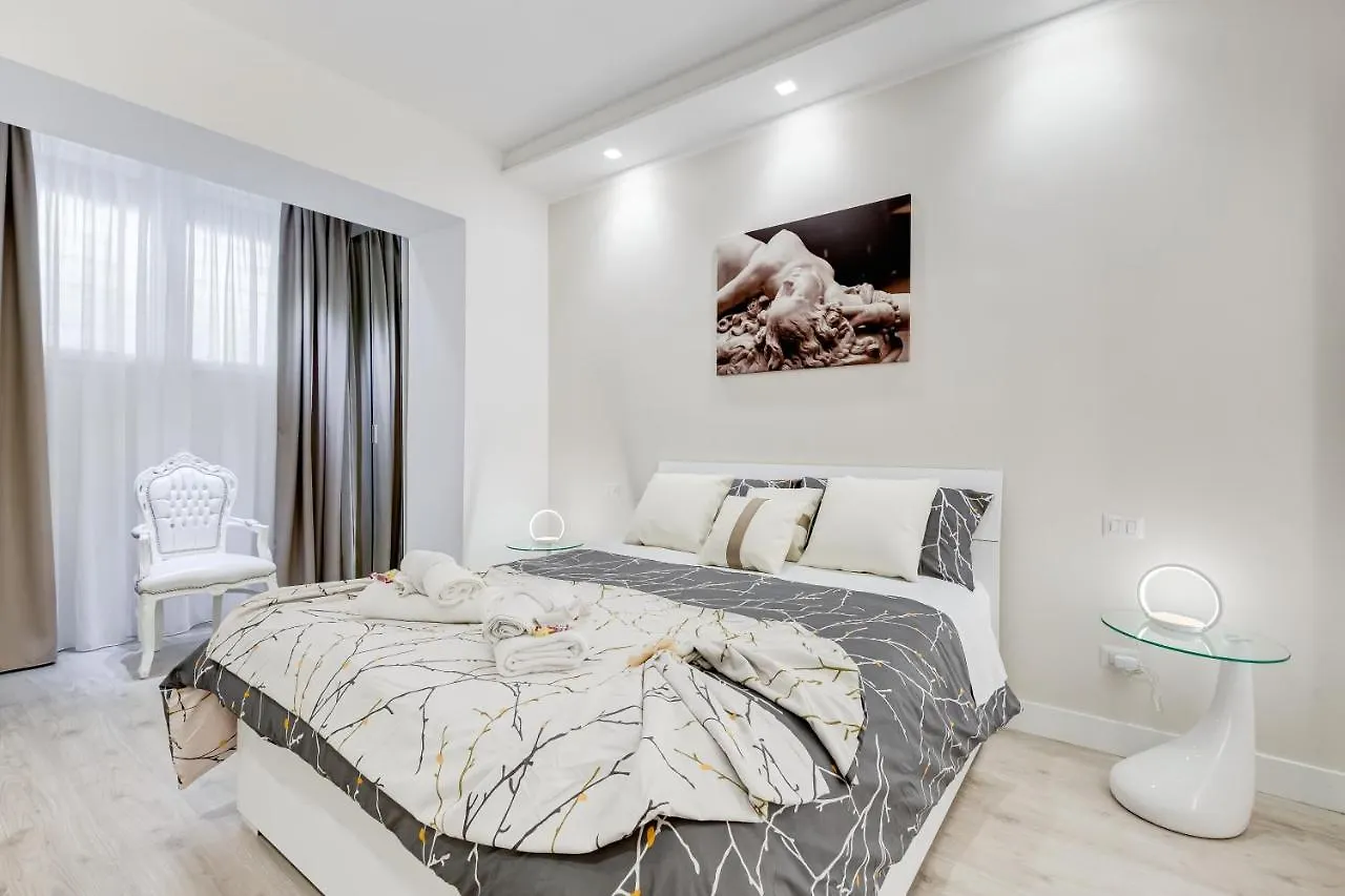 Bmga L The White Crown Apartment In Testaccio Rome